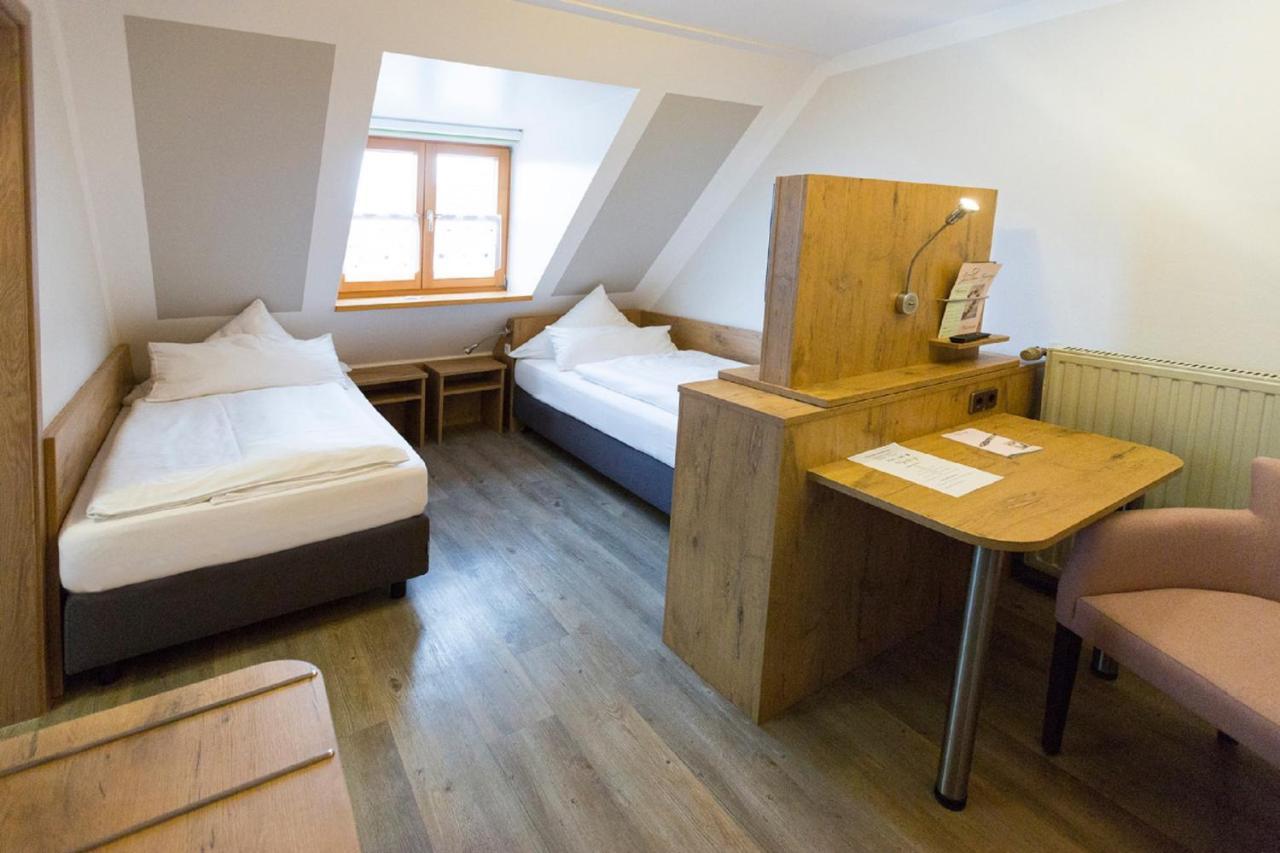 Landgasthof Vogelsang Ohg Weichering Esterno foto